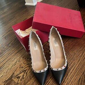 Valentino Garavani rockstud pumps